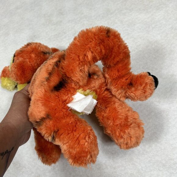 Tigger Laying Down Disney Store Exclusive Stuffed Animal 14" Plush Pooh - Picture 4 of 11